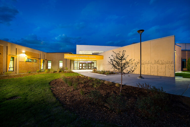 Holdrege Elementary School Enterprise Precast Concrete, Inc.